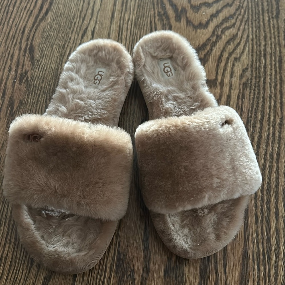UGG slipper